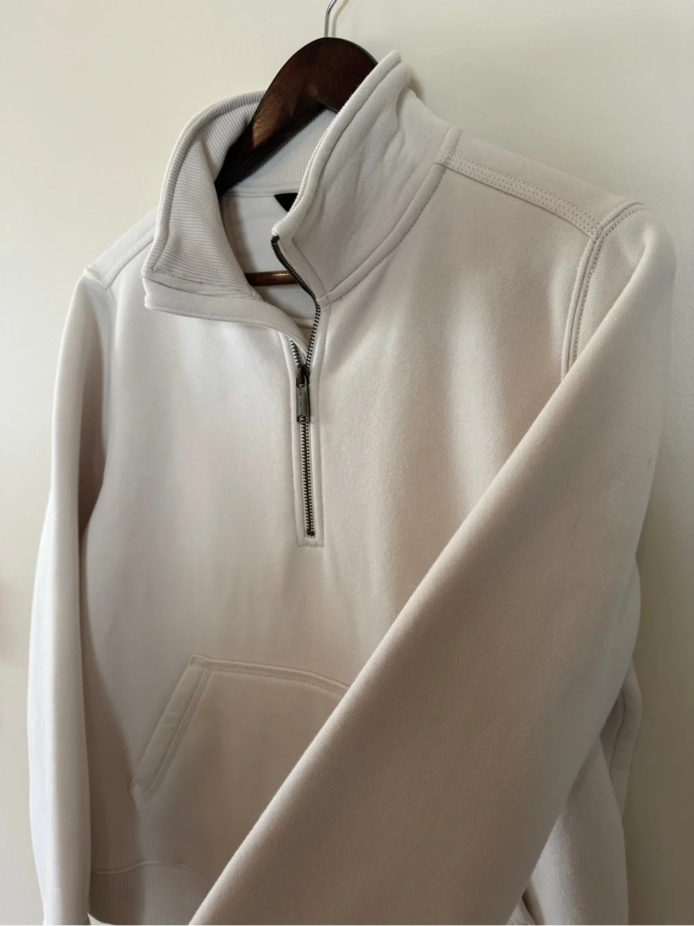 Carhartt Women’s Cream Half-Zip Pullover Sweatshirt Medium NWOT